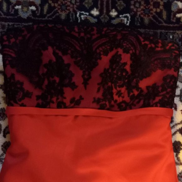 Strapless Red and Black Dress, Size 4, Alexia Designs - Picture 4 of 5